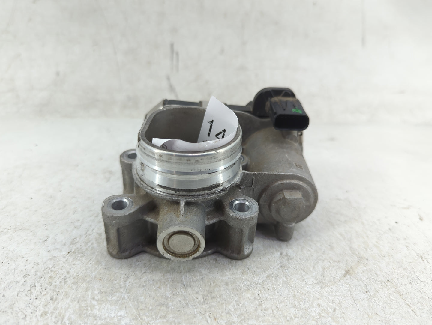 2017-2019 Chevrolet Cruze Throttle Body P/N:12571379AA Fits Fits 2016 2017 2018 2019 2020 2021 2022 OEM Used Auto Parts - Oe