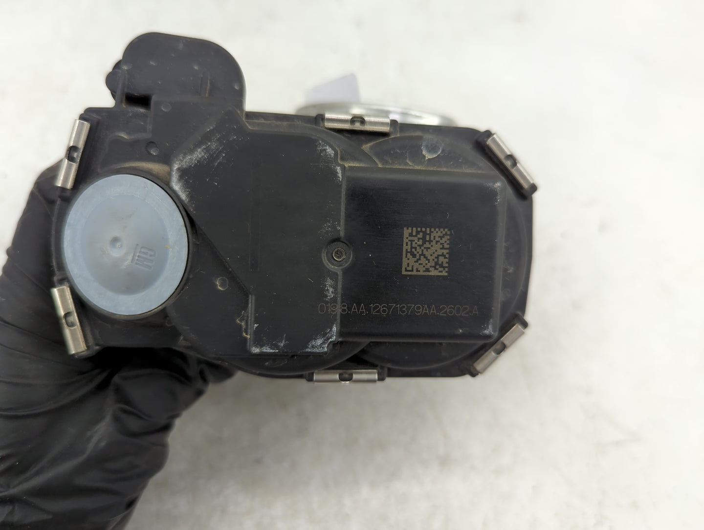 2017-2019 Chevrolet Cruze Throttle Body P/N:12571379AA Fits Fits 2016 2017 2018 2019 2020 2021 2022 OEM Used Auto Parts - Oe