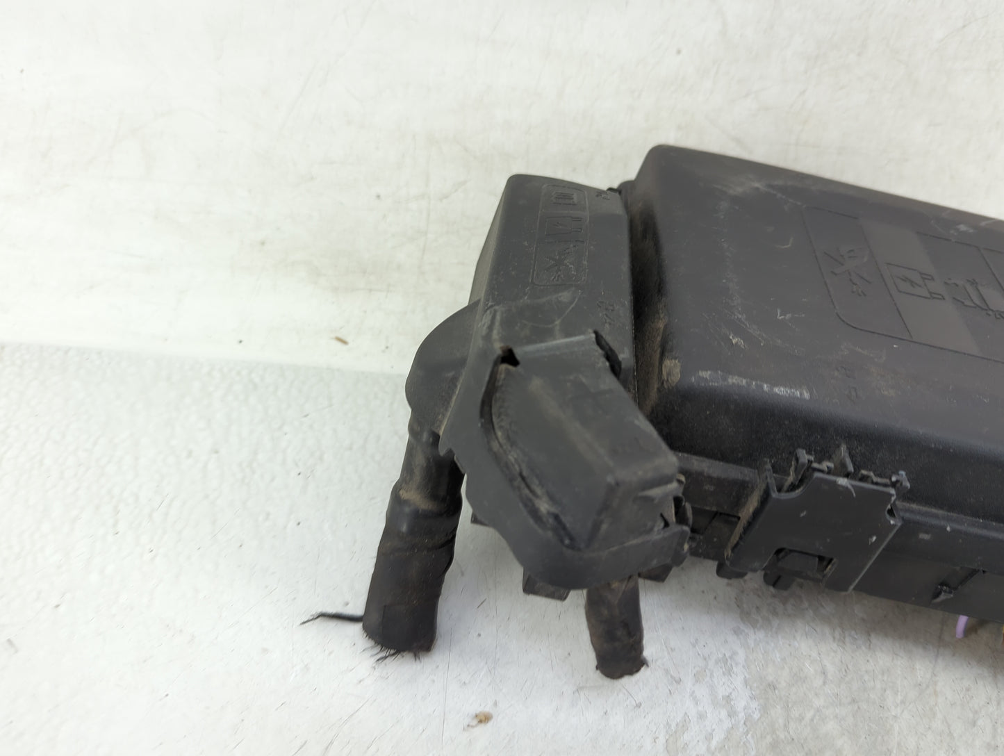 2016-2018 Chevrolet Cruze Fusebox Fuse Box Panel Relay Module Fits Fits 2016 2018 OEM Used Auto Parts - Oemusedautoparts1.co
