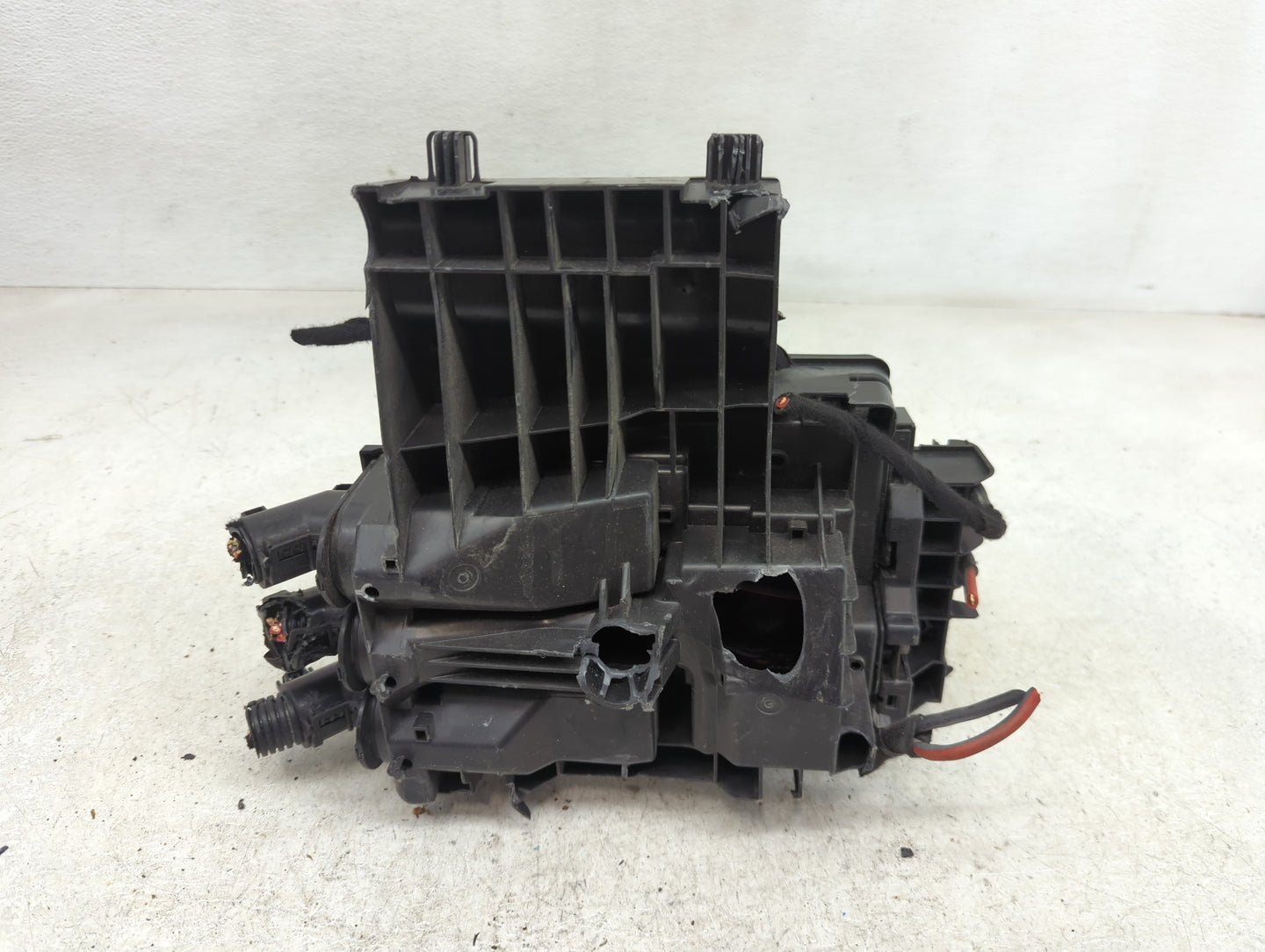 2016-2018 Chevrolet Cruze Fusebox Fuse Box Panel Relay Module P/N:42571924 Fits Fits 2016 2018 OEM Used Auto Parts - Oemused