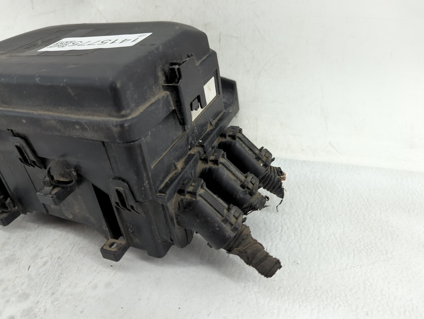 2016-2018 Chevrolet Cruze Fusebox Fuse Box Panel Relay Module Fits Fits 2016 2018 OEM Used Auto Parts - Oemusedautoparts1.co