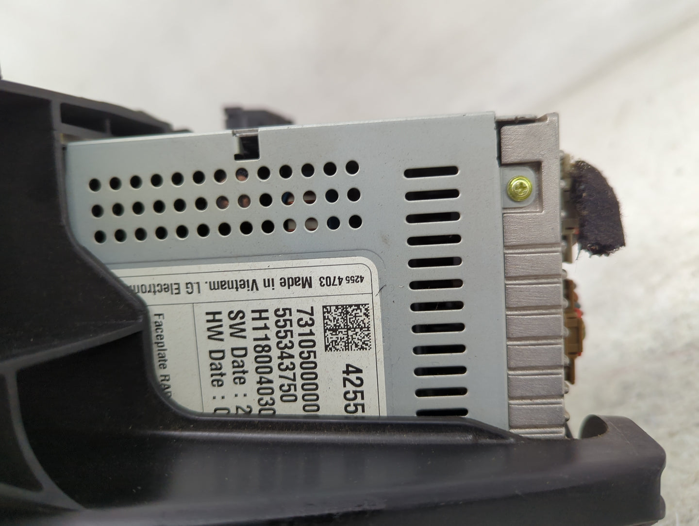 2018 Chevrolet Cruze Radio AM FM Cd Player Receiver Replacement P/N:73105000000 555343750, H11800403 Fits Fits 2019 2020 202