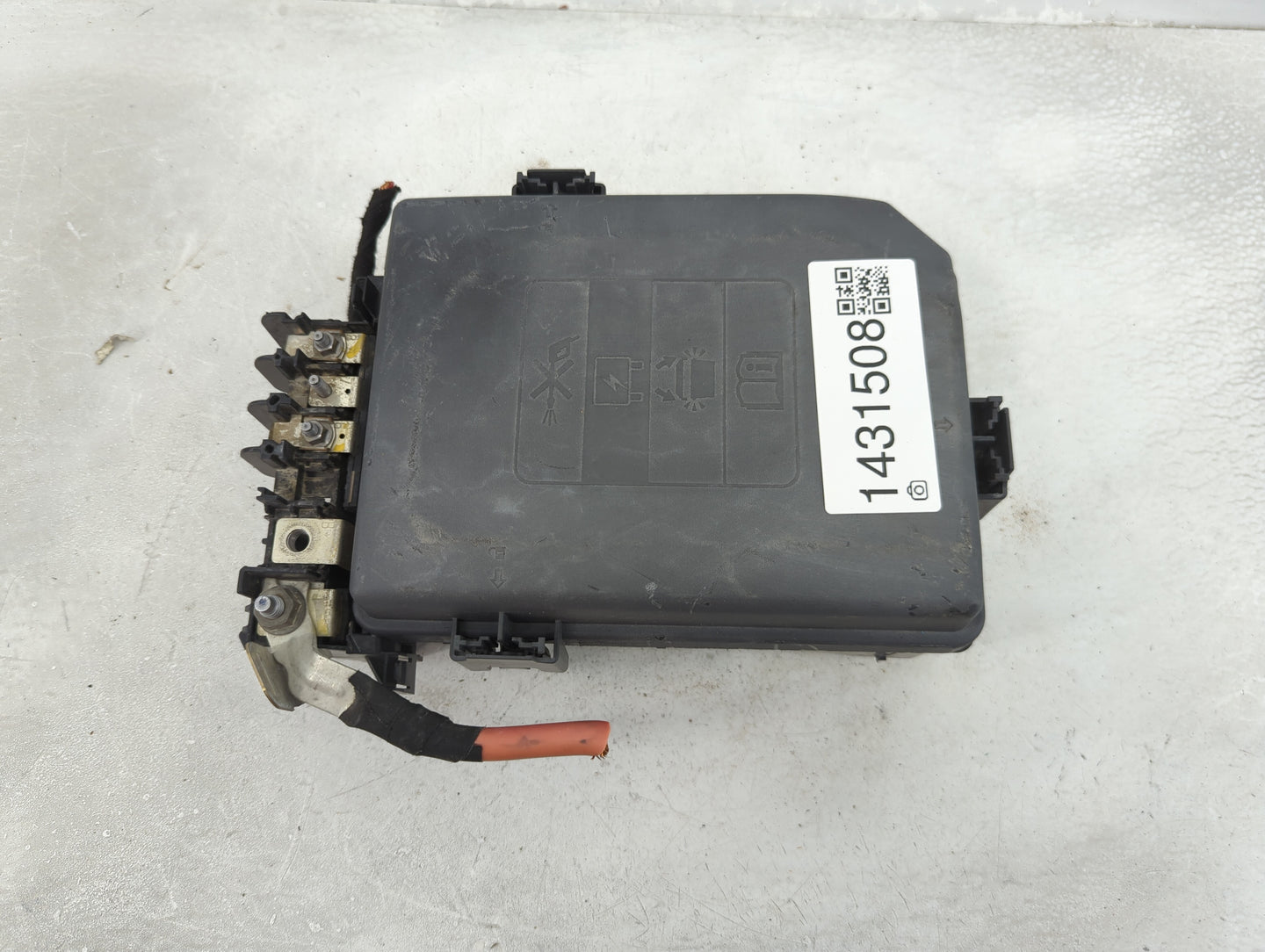 2018 Chevrolet Cruze Fusebox Fuse Box Panel Relay Module P/N:39017449 Fits OEM Used Auto Parts - Oemusedautoparts1.com