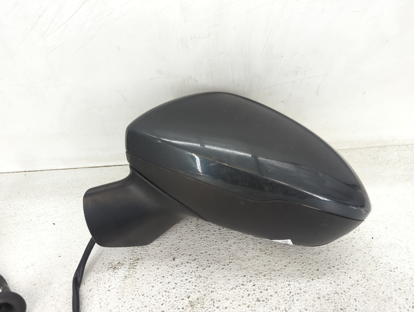 2016-2019 Chevrolet Cruze Driver Side View Mirror - Left Door Mirror OEM Used - Oemusedautoparts1.com
