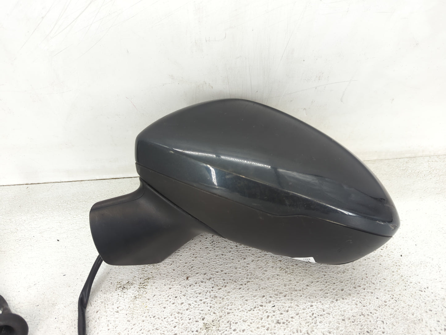 2016-2019 Chevrolet Cruze Driver Side View Mirror - Left Door Mirror OEM Used - Oemusedautoparts1.com