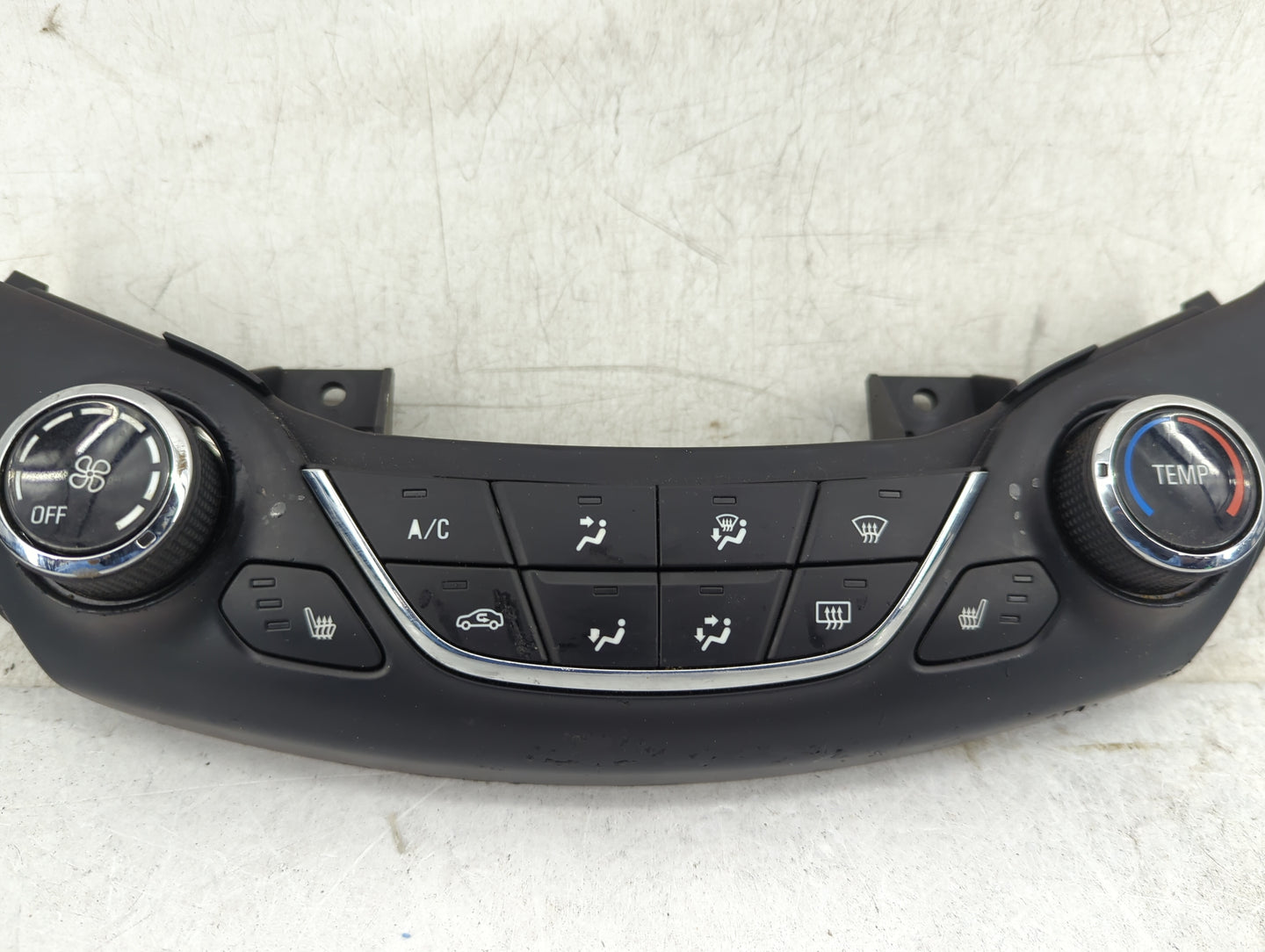 2016-2018 Chevrolet Cruze Climate Control Module Temperature AC/Heater Replacement P/N:39028879 7003070200000X Fits OEM Used