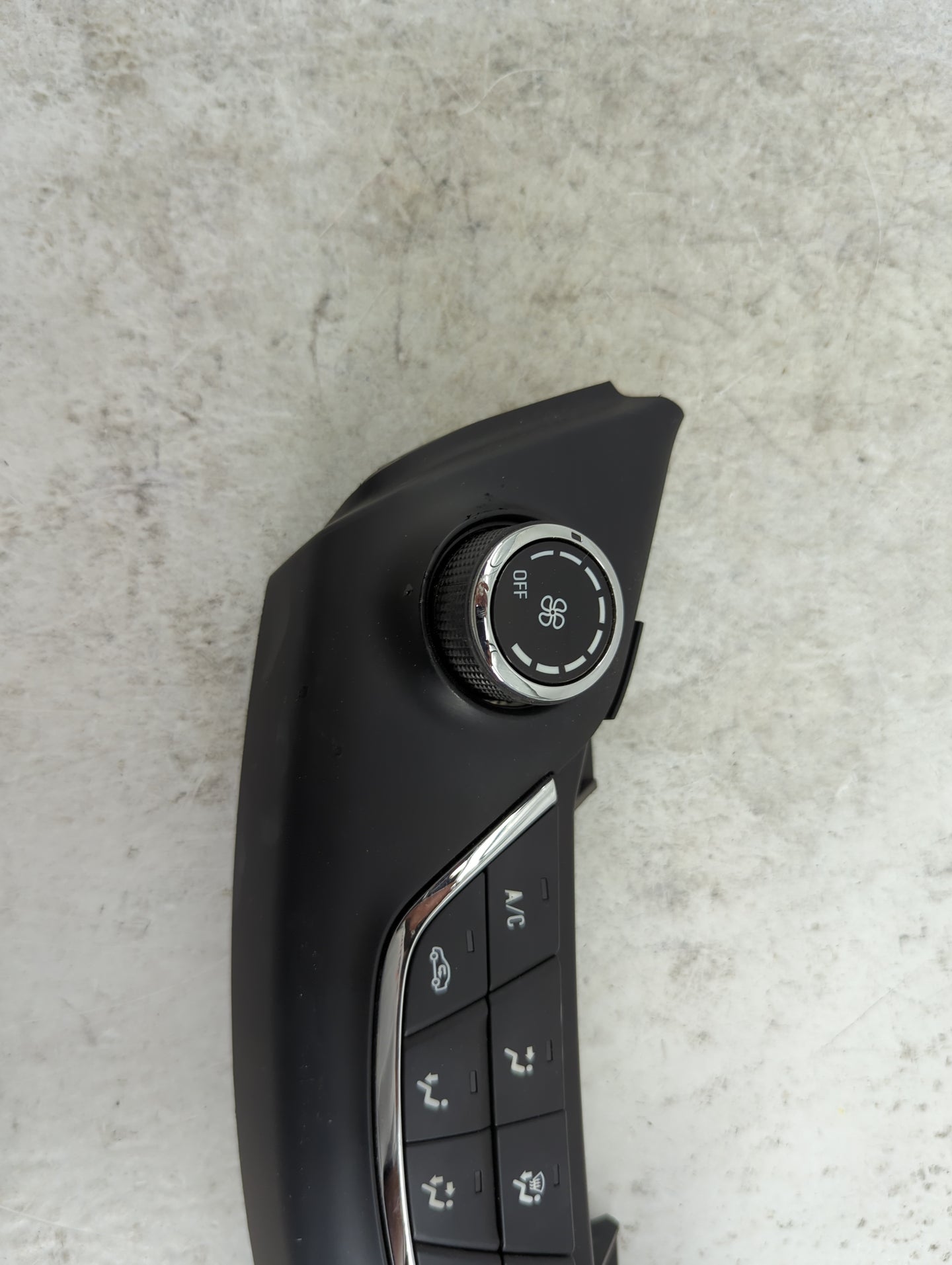 2016-2018 Chevrolet Cruze Climate Control Module Temperature AC/Heater Replacement P/N:39028880 70030702000000X Fits OEM Use