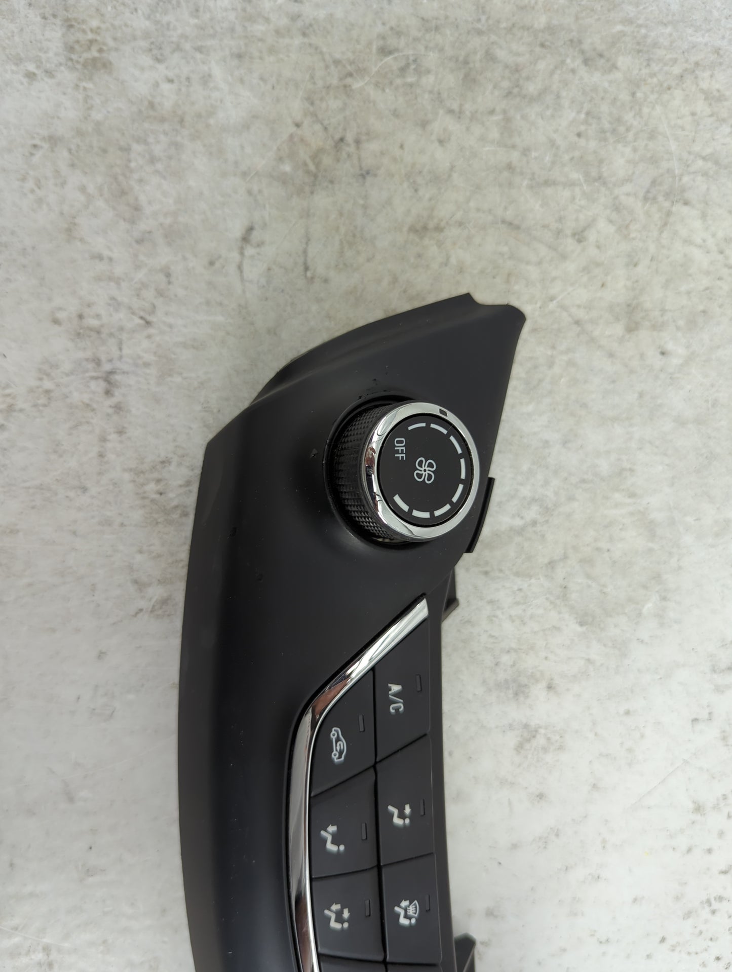 2016-2018 Chevrolet Cruze Climate Control Module Temperature AC/Heater Replacement P/N:39028880 70030702000000X Fits OEM Use