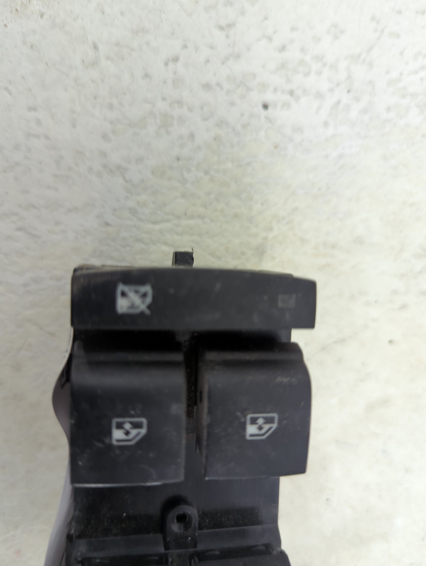 2016-2019 Chevrolet Cruze Master Power Window Switch Replacement Driver Side Left P/N:13408934 Fits OEM Used Auto Parts - Oe