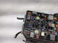 2016-2018 Chevrolet Cruze Fusebox Fuse Box Panel Relay Module P/N:39017449 Fits Fits 2016 2018 OEM Used Auto Parts - Oemused