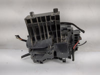 2016-2018 Chevrolet Cruze Fusebox Fuse Box Panel Relay Module P/N:39017449 Fits Fits 2016 2018 OEM Used Auto Parts - Oemused