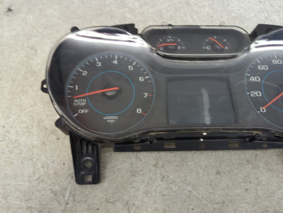 2017-2018 Chevrolet Cruze Instrument Cluster Speedometer Gauges P/N:39084636 7110500000000X Miles: Fits Fits 2017 2018 OEM U