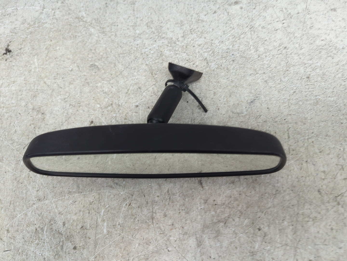 2018 Chevrolet Cruze Interior Rear View Mirror Replacement OEM P/N:E1 026150 Fits OEM Used Auto Parts - Oemusedautoparts1.co
