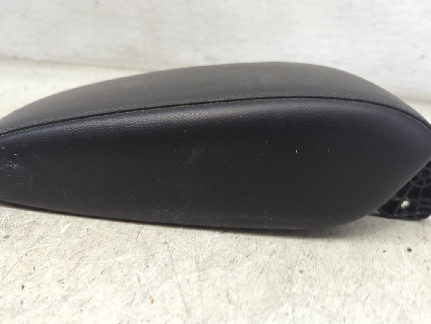 2018 Chevrolet Cruze Center Console Armrest Cover Lid P/N:6700 2855 Fits OEM Used Auto Parts - Oemusedautoparts1.com