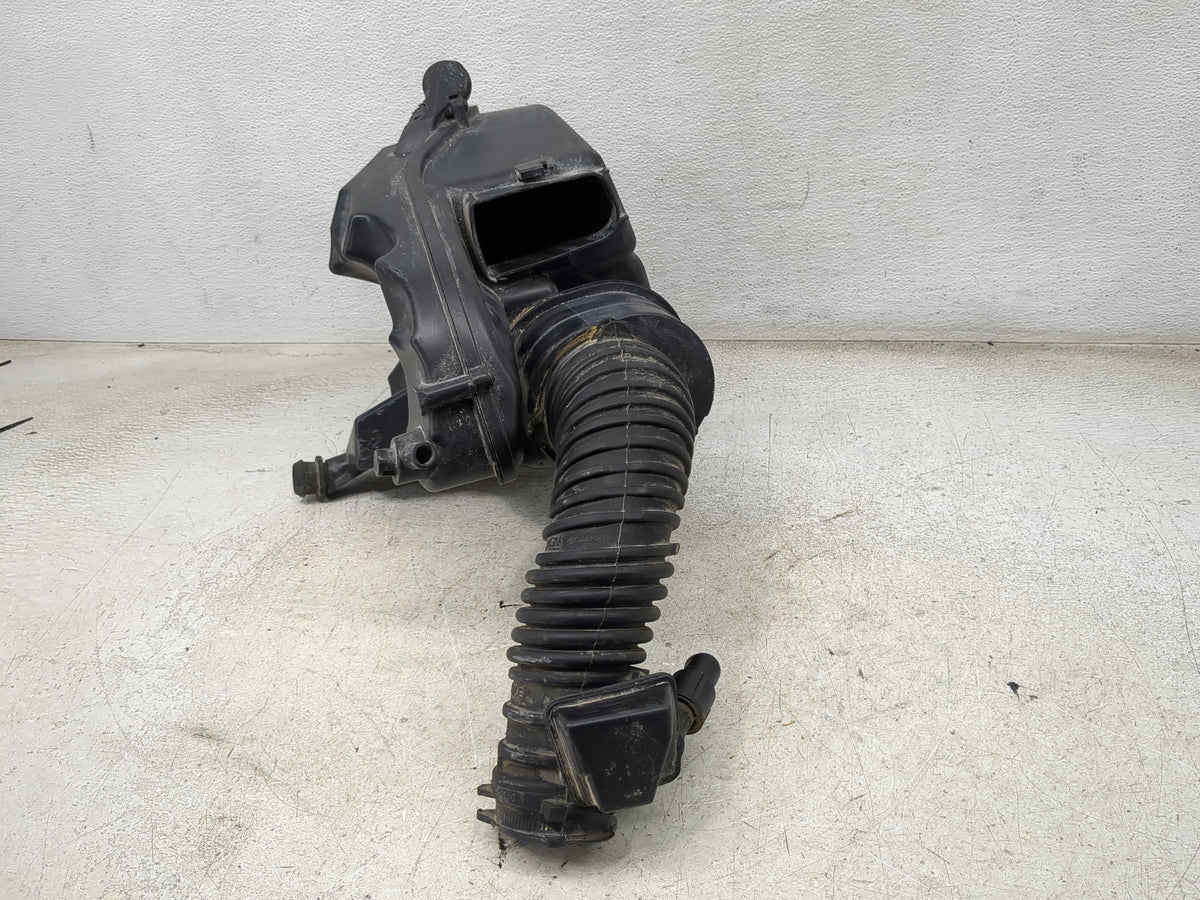 2016-2018 Chevrolet Cruze Air Cleaner Intake-duct Hose Tube 1499731 - Oemusedautoparts1.com