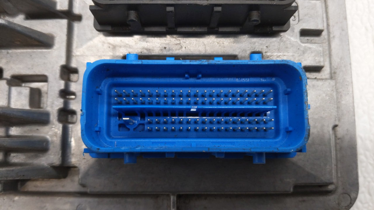 2017-2018 Chevrolet Cruze PCM Engine Control Computer ECU ECM PCU OEM P/N:12680876 12677677, 12692812 Fits Fits 2017 2018 20