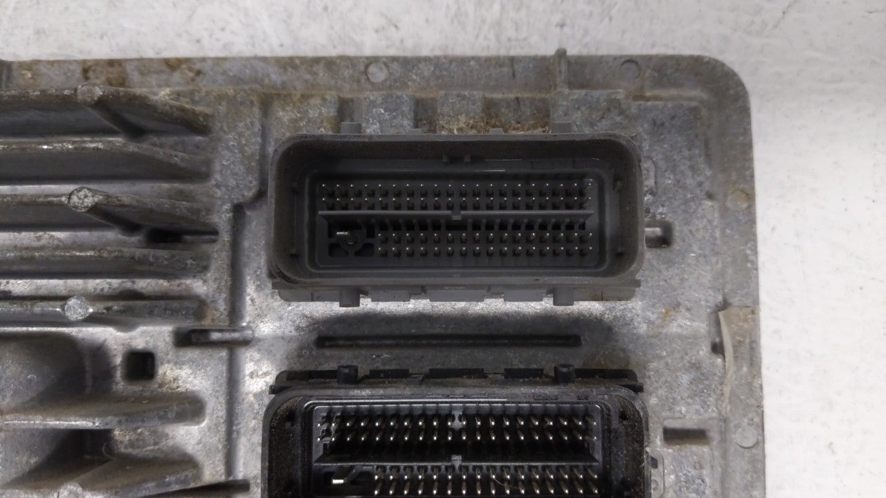 2017-2018 Chevrolet Cruze PCM Engine Control Computer ECU ECM PCU OEM P/N:12680876 12677677, 12692812 Fits Fits 2017 2018 20
