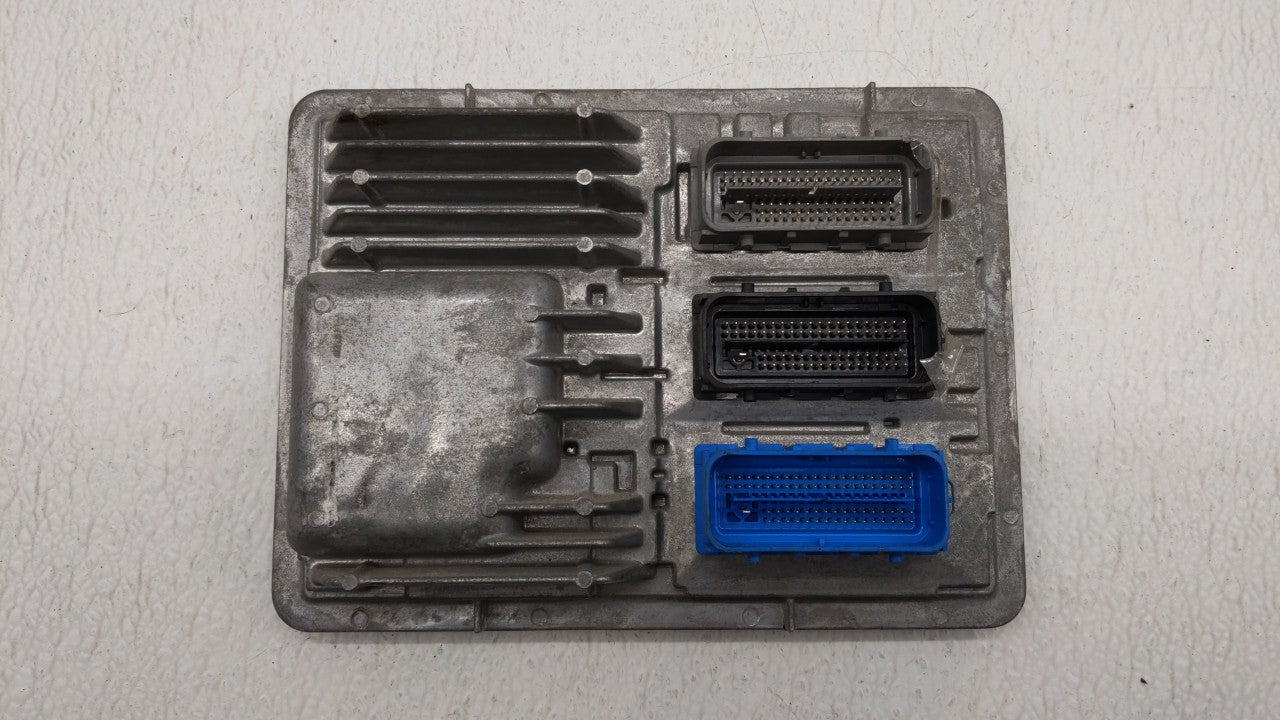 2017-2018 Chevrolet Cruze PCM Engine Control Computer ECU ECM PCU OEM P/N:12680876 12677677, 12692812 Fits Fits 2017 2018 20