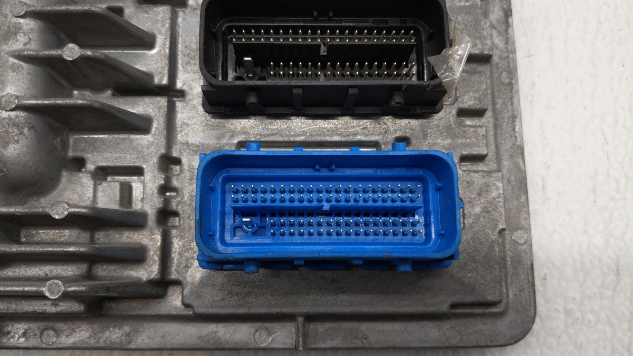 2017-2018 Chevrolet Cruze PCM Engine Control Computer ECU ECM PCU OEM P/N:12680876 12677677, 12692812 Fits Fits 2017 2018 20