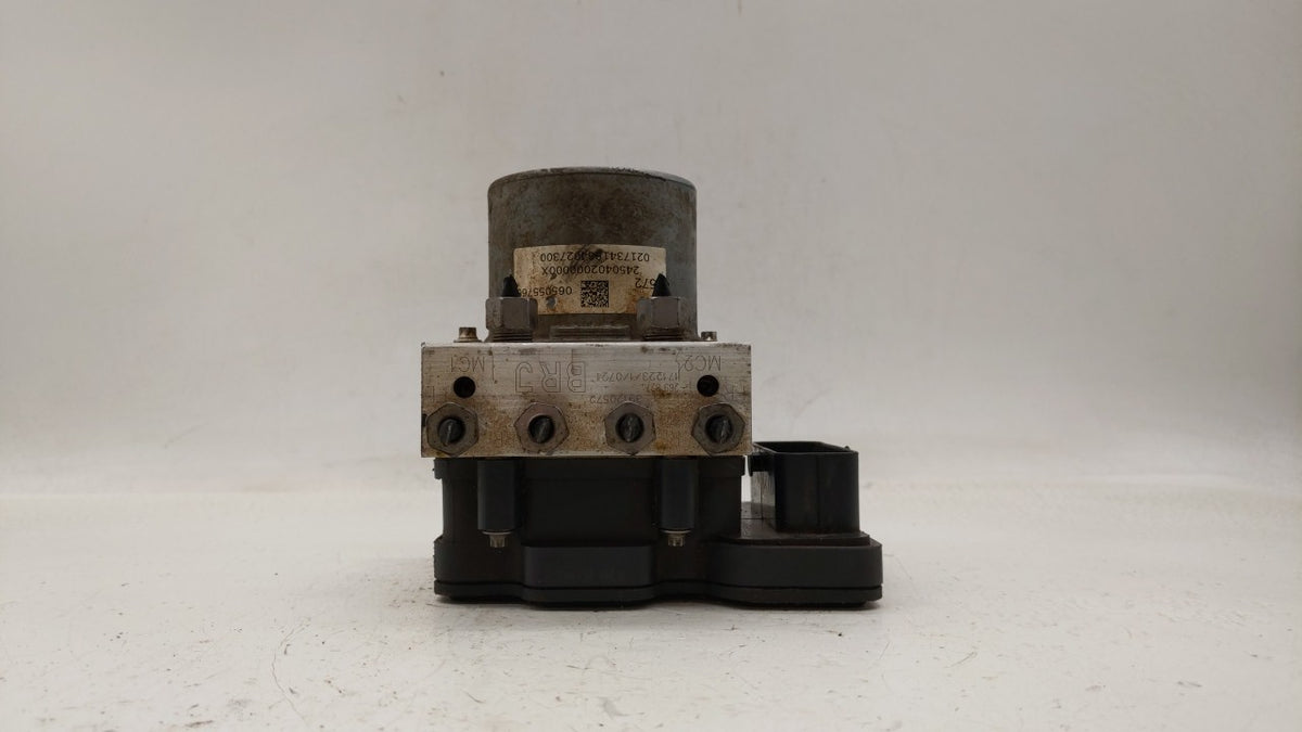 2018 Chevrolet Cruze Anti-Lock Brake ABS Pump Module Actuator OEM P/N:065055766 39120572 Fits OEM Used Auto Parts - Oemuseda
