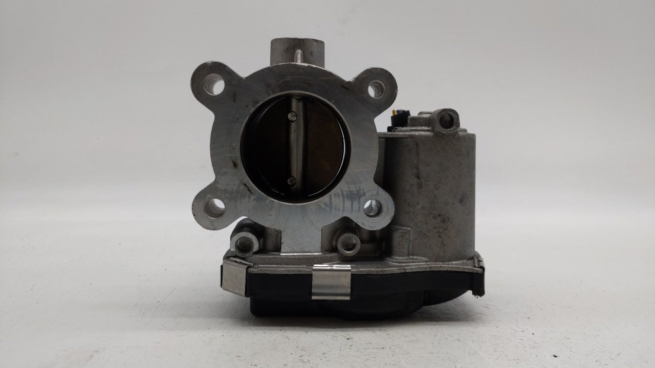 2017-2018 Chevrolet Cruze Throttle Body P/N:12671379AA Fits Fits 2017 2018 OEM Used Auto Parts - Oemusedautoparts1.com