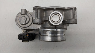 2017-2018 Chevrolet Cruze Throttle Body P/N:12671379AA Fits Fits 2017 2018 OEM Used Auto Parts