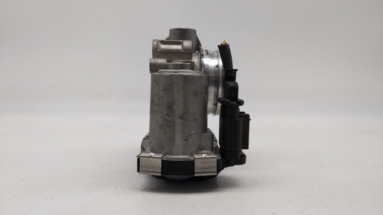 2017-2018 Chevrolet Cruze Throttle Body P/N:12671379AA Fits Fits 2017 2018 OEM Used Auto Parts - Oemusedautoparts1.com