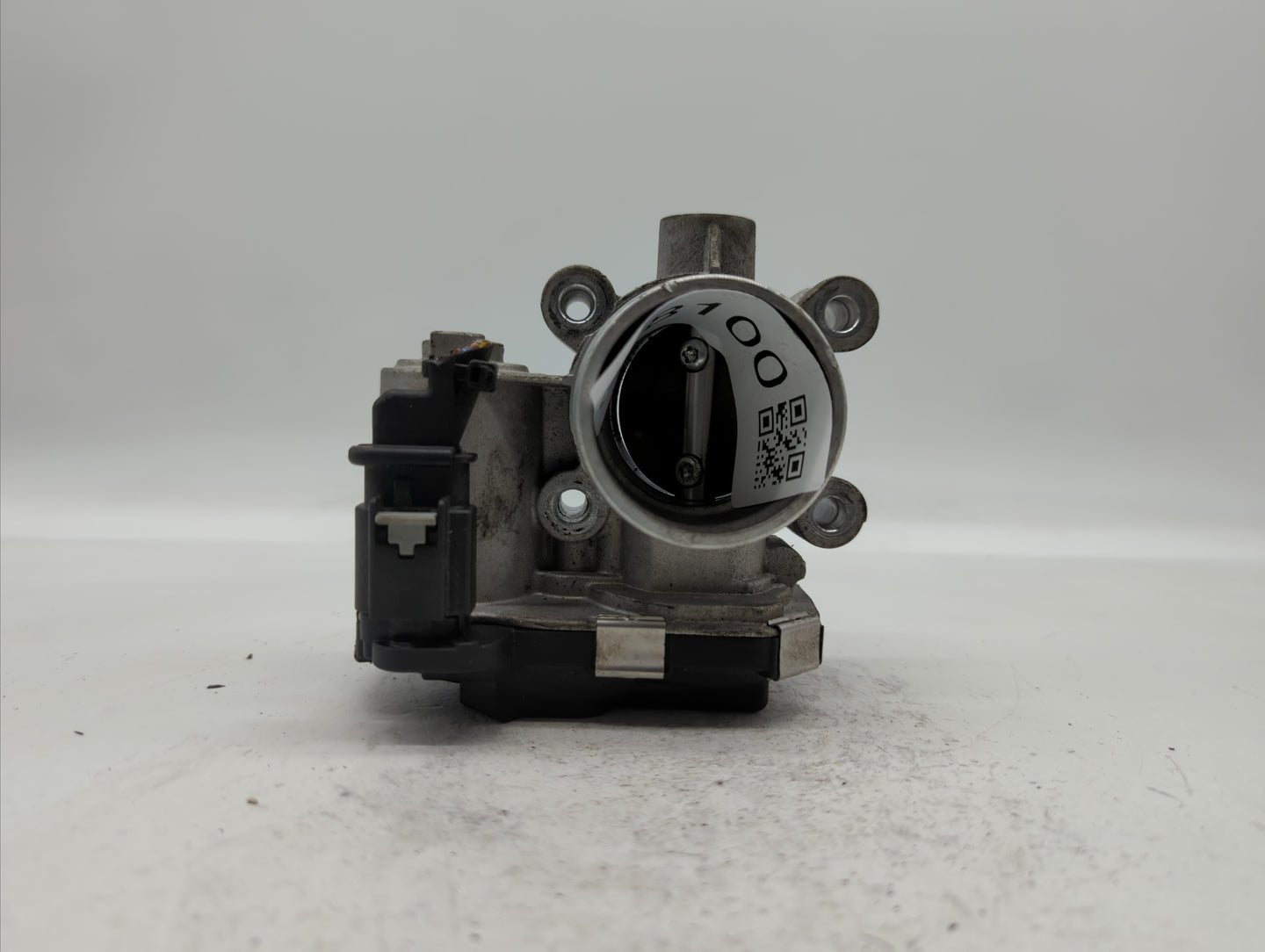 2017-2018 Chevrolet Cruze Throttle Body P/N:12671379AA Fits Fits 2017 2018 OEM Used Auto Parts - Oemusedautoparts1.com