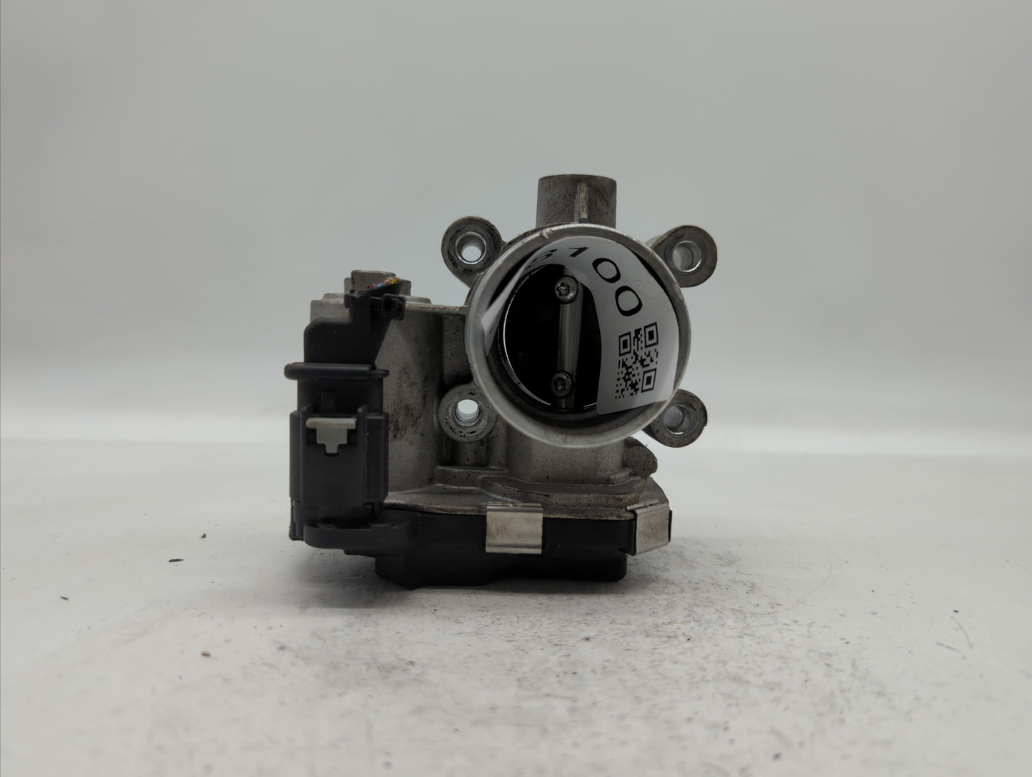 2017-2018 Chevrolet Cruze Throttle Body P/N:12671379AA Fits Fits 2017 2018 OEM Used Auto Parts - Oemusedautoparts1.com