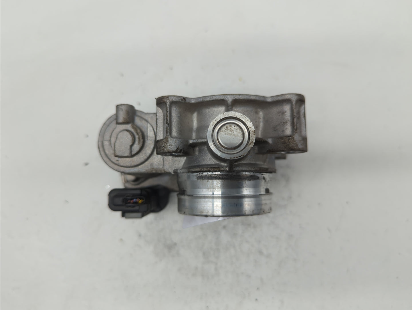 2017-2018 Chevrolet Cruze Throttle Body P/N:12671379AA Fits Fits 2017 2018 OEM Used Auto Parts - Oemusedautoparts1.com