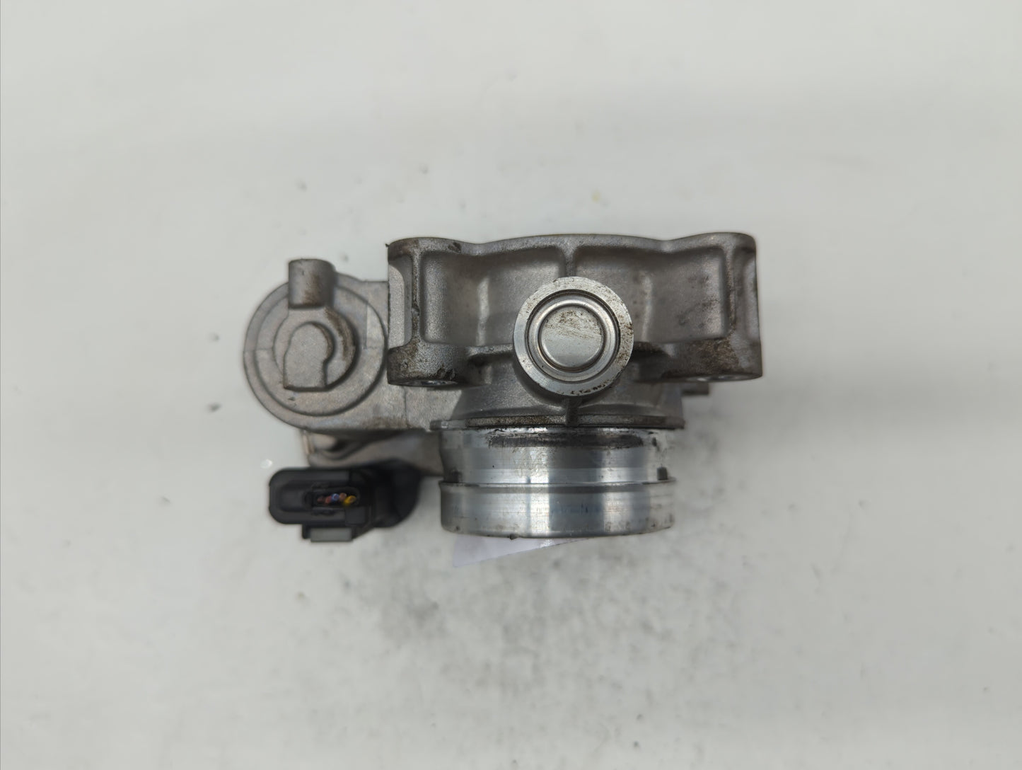 2017-2018 Chevrolet Cruze Throttle Body P/N:12671379AA Fits Fits 2017 2018 OEM Used Auto Parts - Oemusedautoparts1.com