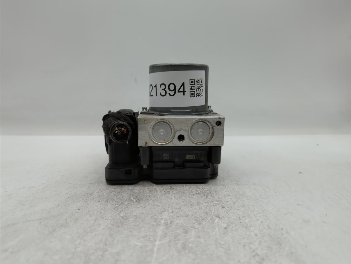 2018 Chevrolet Cruze Anti-Lock Brake ABS Pump Module Actuator OEM P/N:065055766 39120572 Fits OEM Used Auto Parts - Oemuseda