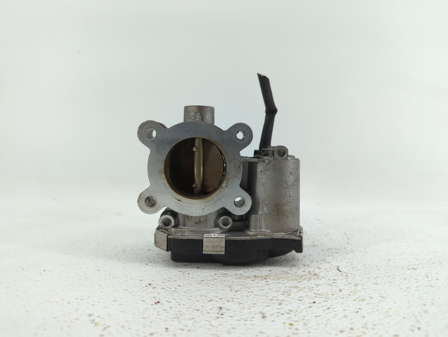 2017-2018 Chevrolet Cruze Throttle Body P/N:12671379AA 52049766 Fits Fits 2017 2018 OEM Used Auto Parts - Oemusedautoparts1.