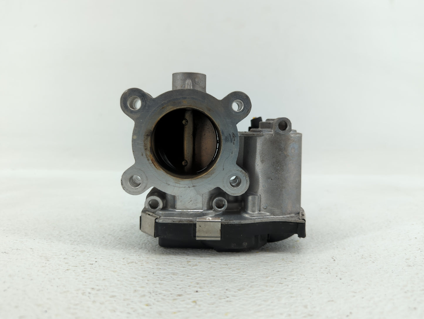 2017-2018 Chevrolet Cruze Throttle Body P/N:12671379AA 52049766 Fits Fits 2017 2018 OEM Used Auto Parts - Oemusedautoparts1.