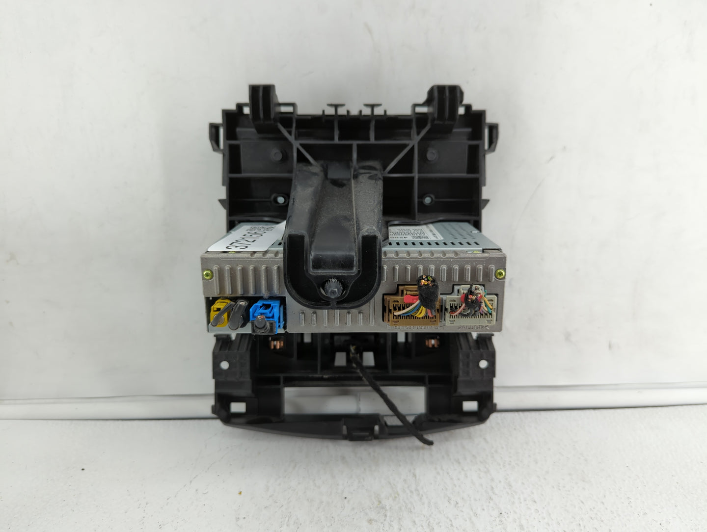 2018-2018 Chevrolet Cruze Am Fm Cd Player Radio Receiver - Oemusedautoparts1.com