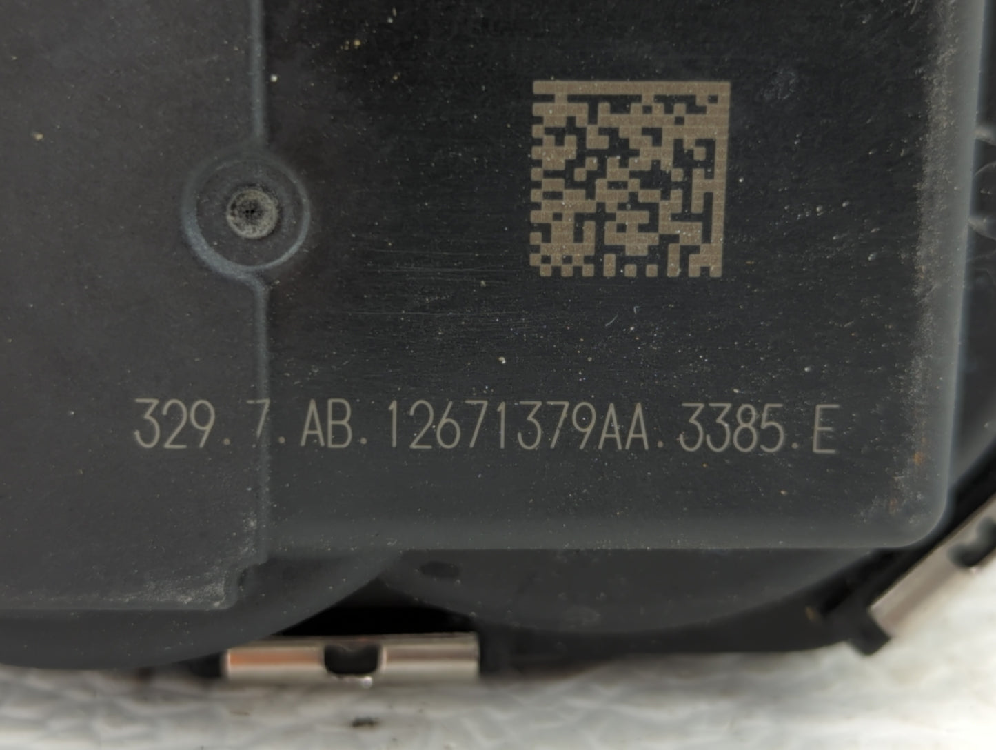 2017-2018 Chevrolet Cruze Throttle Body P/N:12671379AA 52049766 Fits Fits 2017 2018 OEM Used Auto Parts - Oemusedautoparts1.