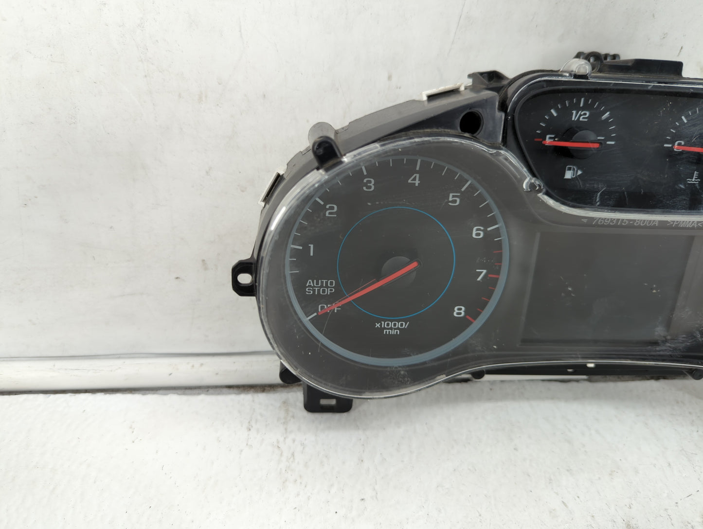 2017-2018 Chevrolet Cruze Instrument Cluster Speedometer Gauges P/N:39084636 Fits Fits 2017 2018 OEM Used Auto Parts - Oemus