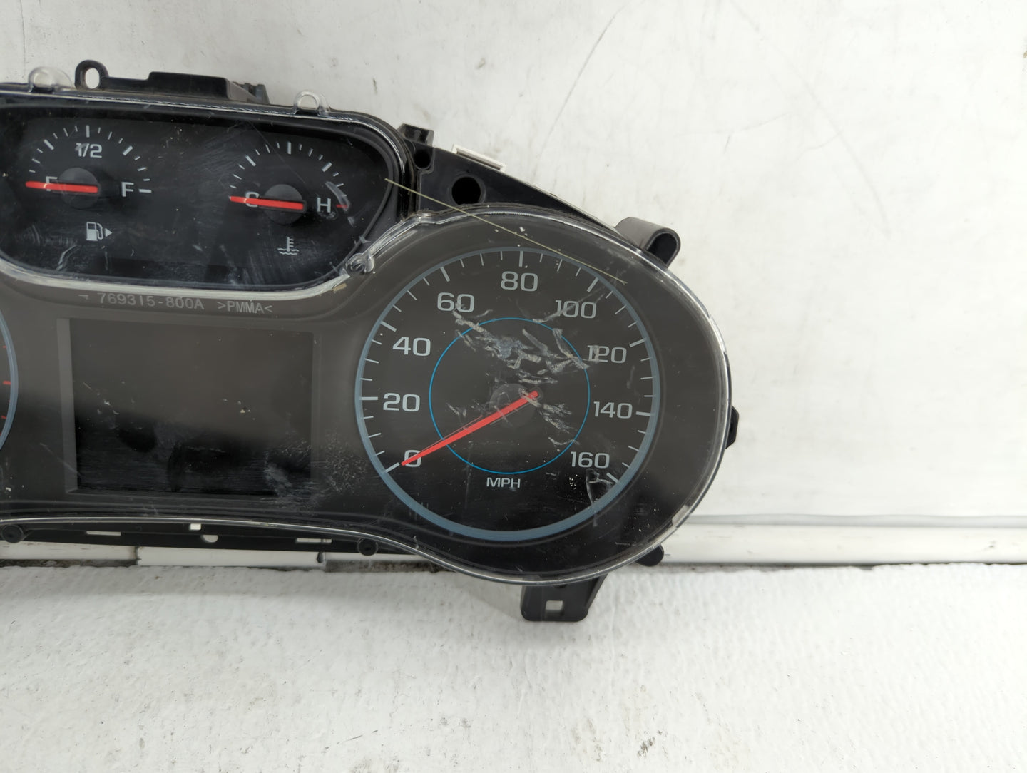 2017-2018 Chevrolet Cruze Instrument Cluster Speedometer Gauges P/N:39084636 Fits Fits 2017 2018 OEM Used Auto Parts - Oemus