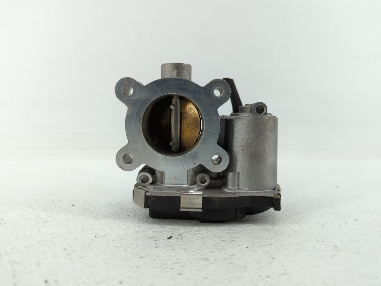 2018 Chevrolet Cruze Throttle Body P/N:12671379AA Fits Fits 2016 2017 2019 OEM Used Auto Parts - Oemusedautoparts1.com