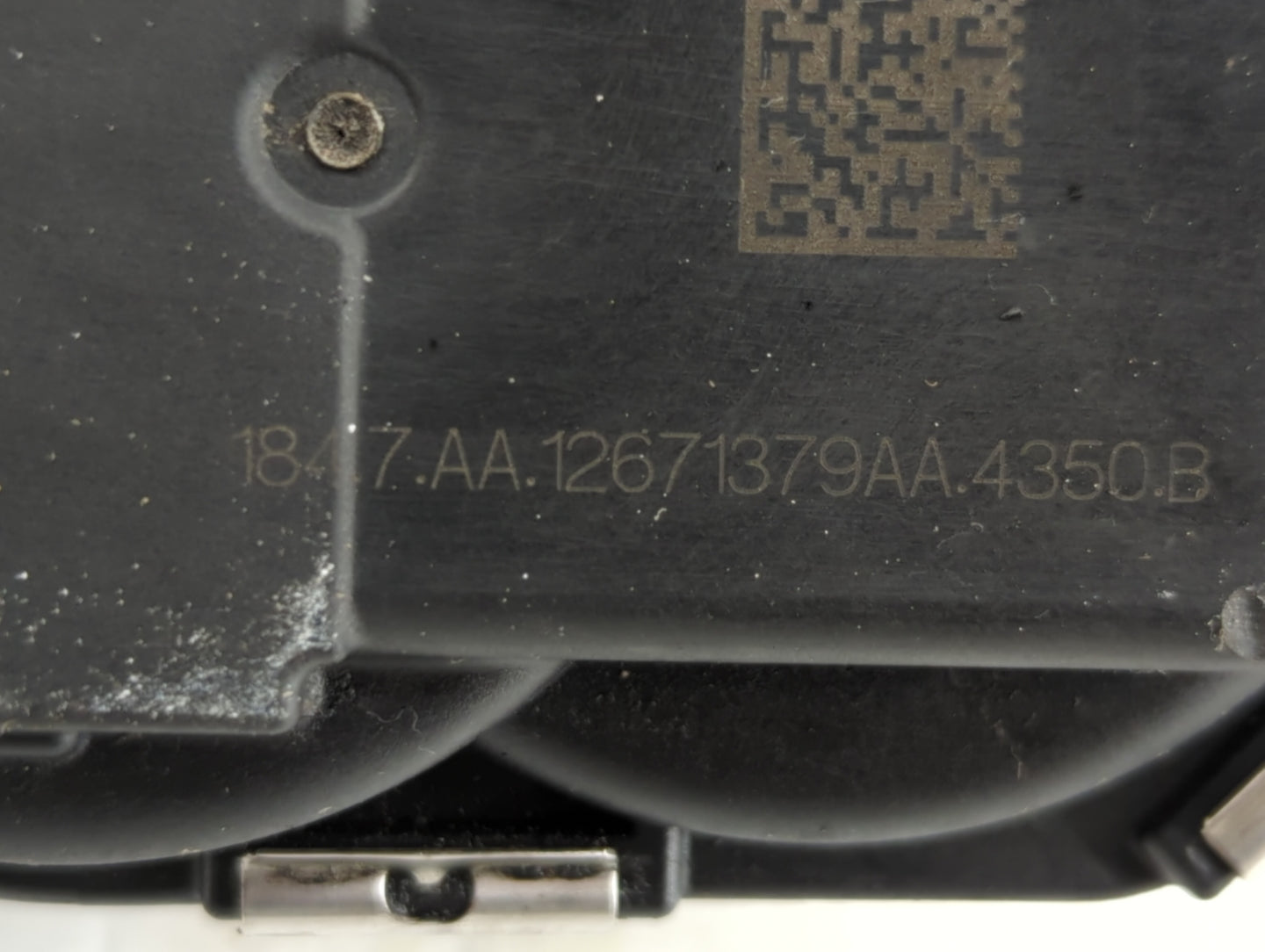 2018 Chevrolet Cruze Throttle Body P/N:12671379AA Fits Fits 2016 2017 2019 OEM Used Auto Parts - Oemusedautoparts1.com