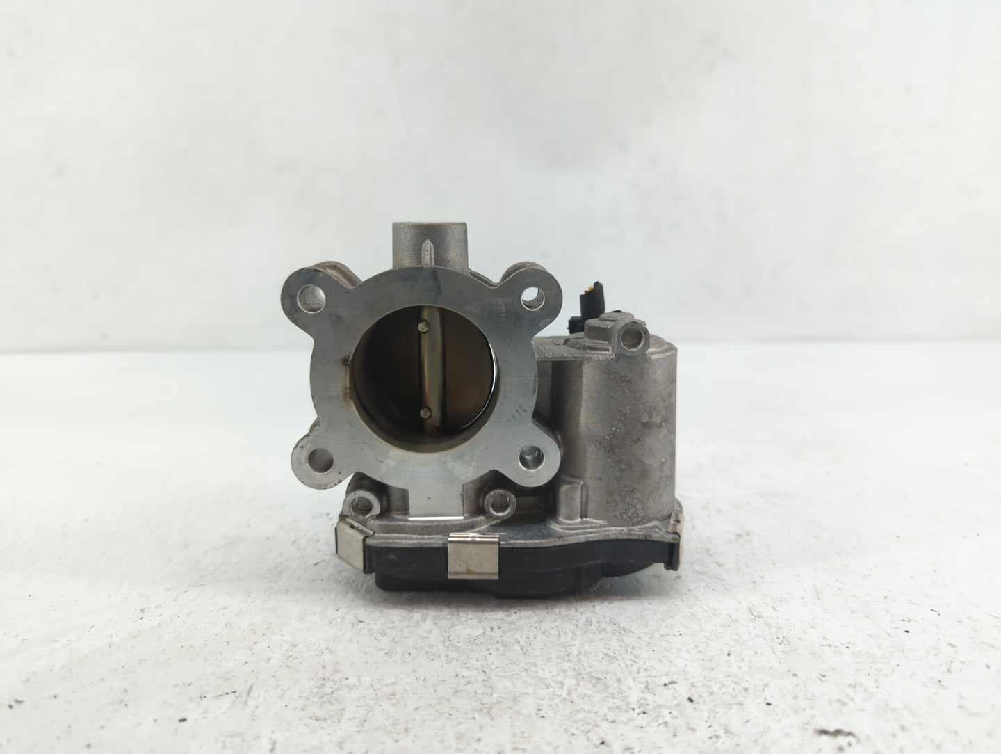 2018 Chevrolet Cruze Throttle Body P/N:12671379AA Fits Fits 2016 2017 2019 OEM Used Auto Parts - Oemusedautoparts1.com