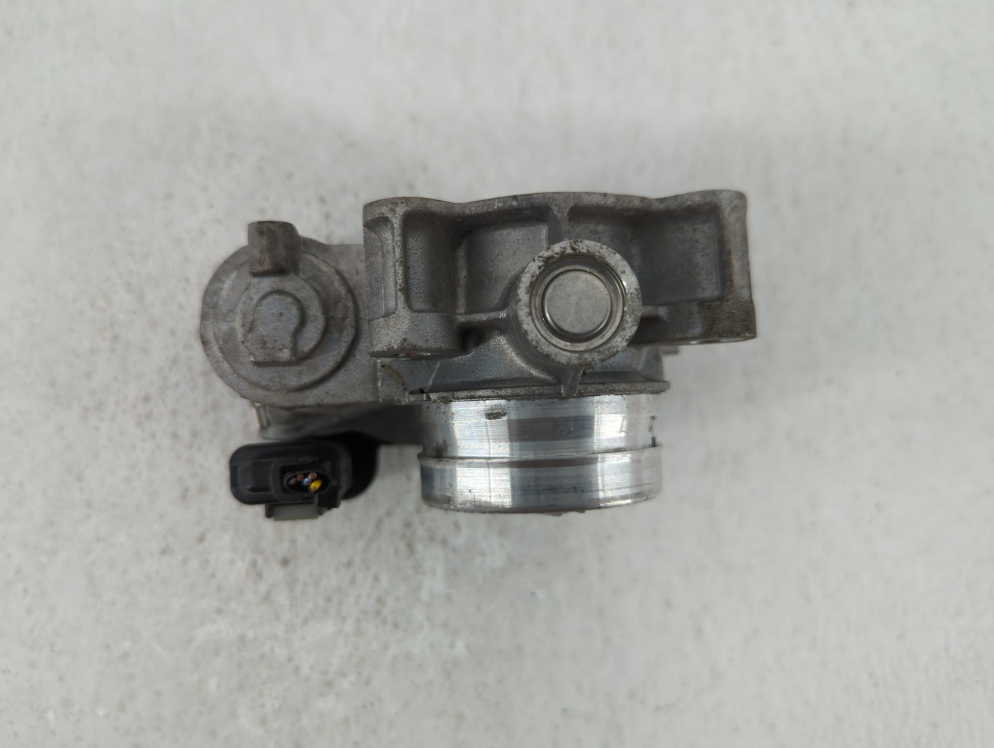 2017-2018 Chevrolet Cruze Throttle Body P/N:12671379AA Fits Fits 2017 2018 OEM Used Auto Parts - Oemusedautoparts1.com