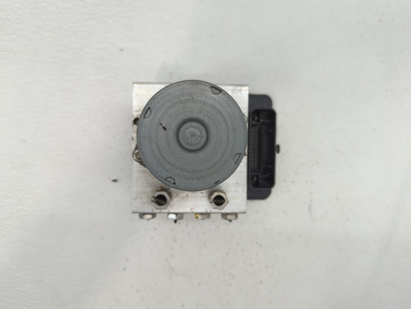 2018 Chevrolet Cruze ABS Pump Control Module Replacement P/N:39126644 39120571, 065055766, 39120572 Fits OEM Used Auto Parts