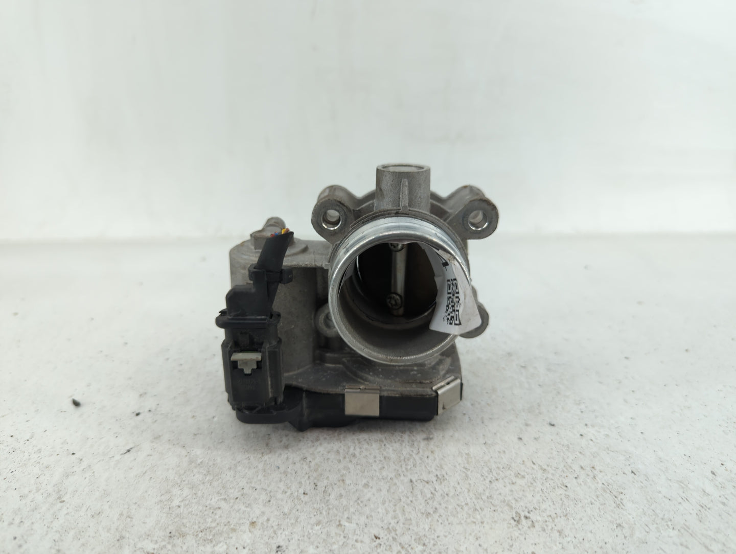 2017-2019 Chevrolet Cruze Throttle Body P/N:12671379AA Fits Fits 2016 2017 2018 2019 2020 2021 2022 OEM Used Auto Parts - Oe