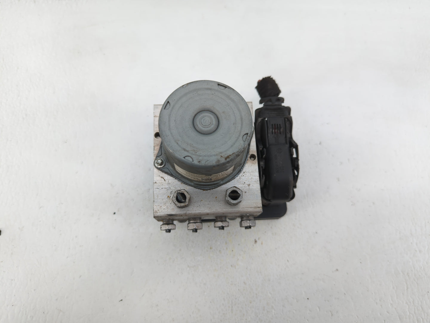 2018 Chevrolet Cruze ABS Pump Control Module Replacement P/N:39126644 39120571, 39120572 Fits OEM Used Auto Parts - Oemuseda