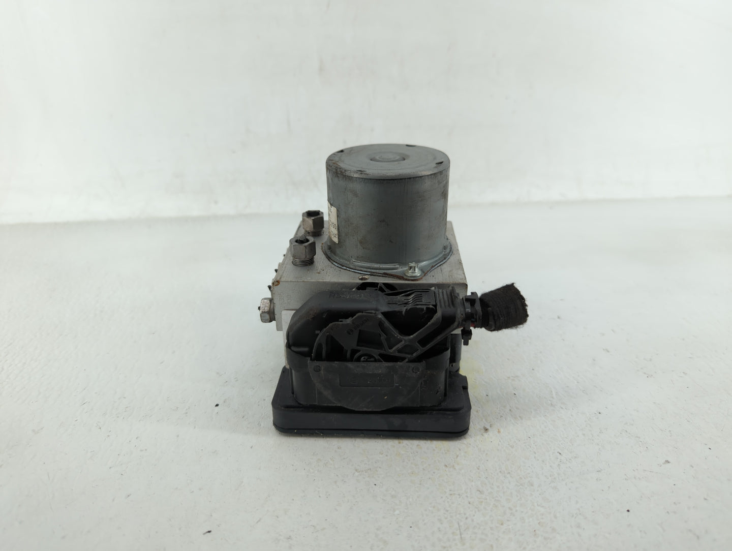 2018 Chevrolet Cruze ABS Pump Control Module Replacement P/N:39126644 39120571, 39120572 Fits OEM Used Auto Parts - Oemuseda