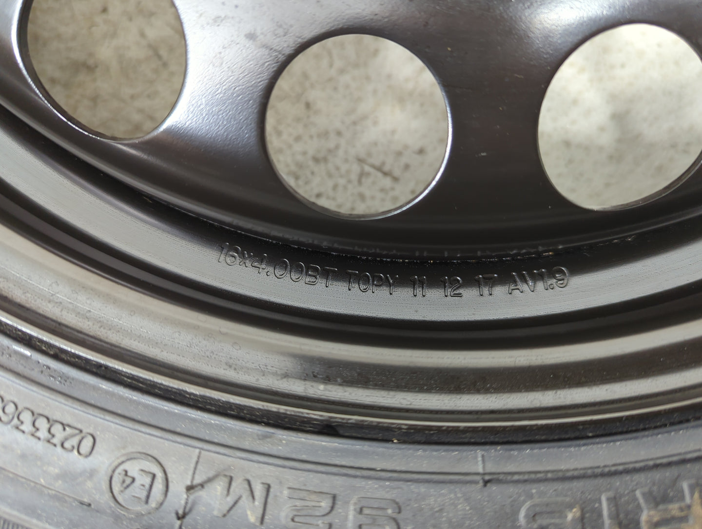 2016-2019 Chevrolet Cruze Spare Donut Tire Wheel Rim Oem 5000750 - Oemusedautoparts1.com