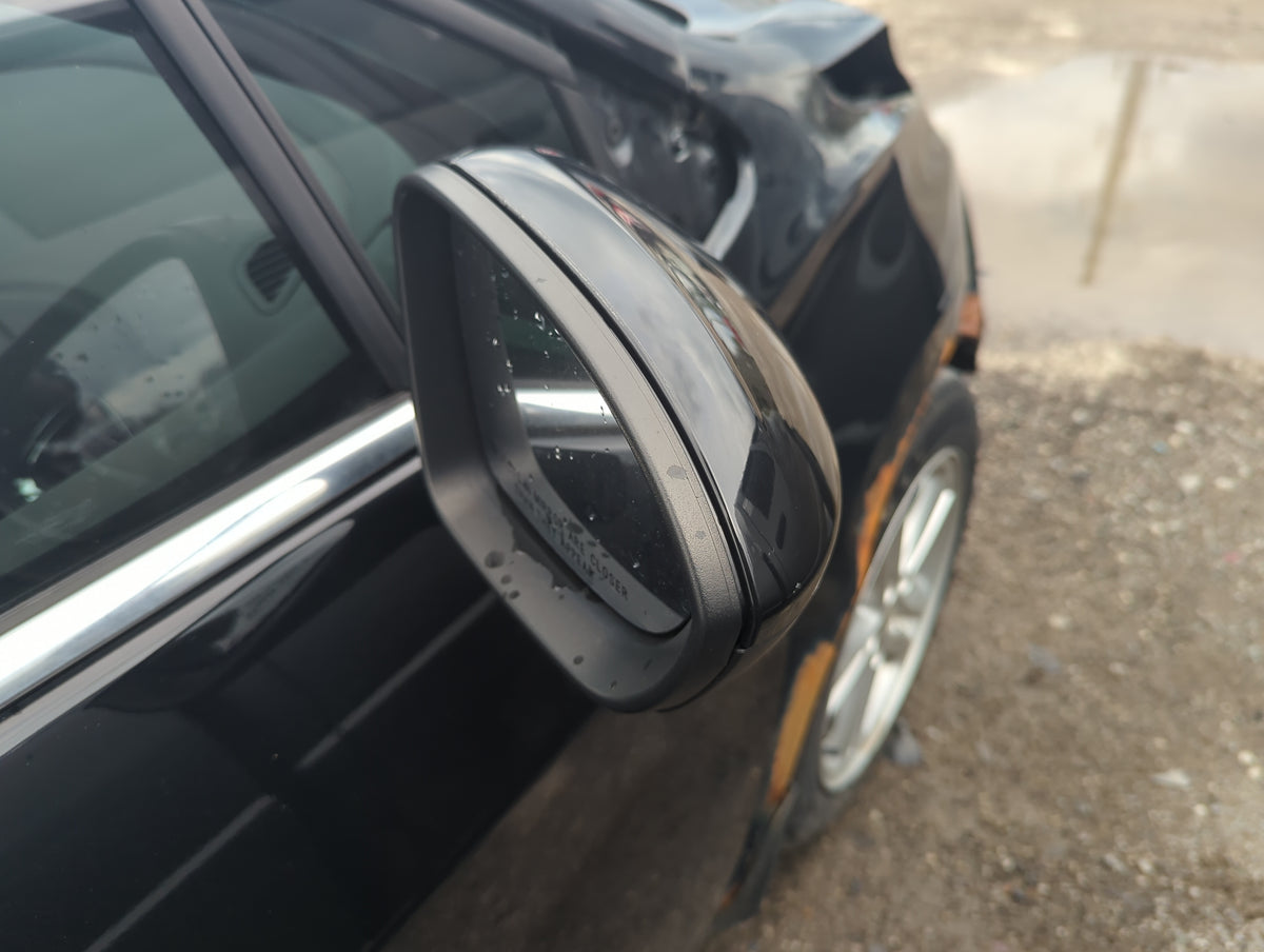 2016-2019 Chevrolet Cruze Passenger Side View Mirror - Right Door Mirror OEM Used - Oemusedautoparts1.com