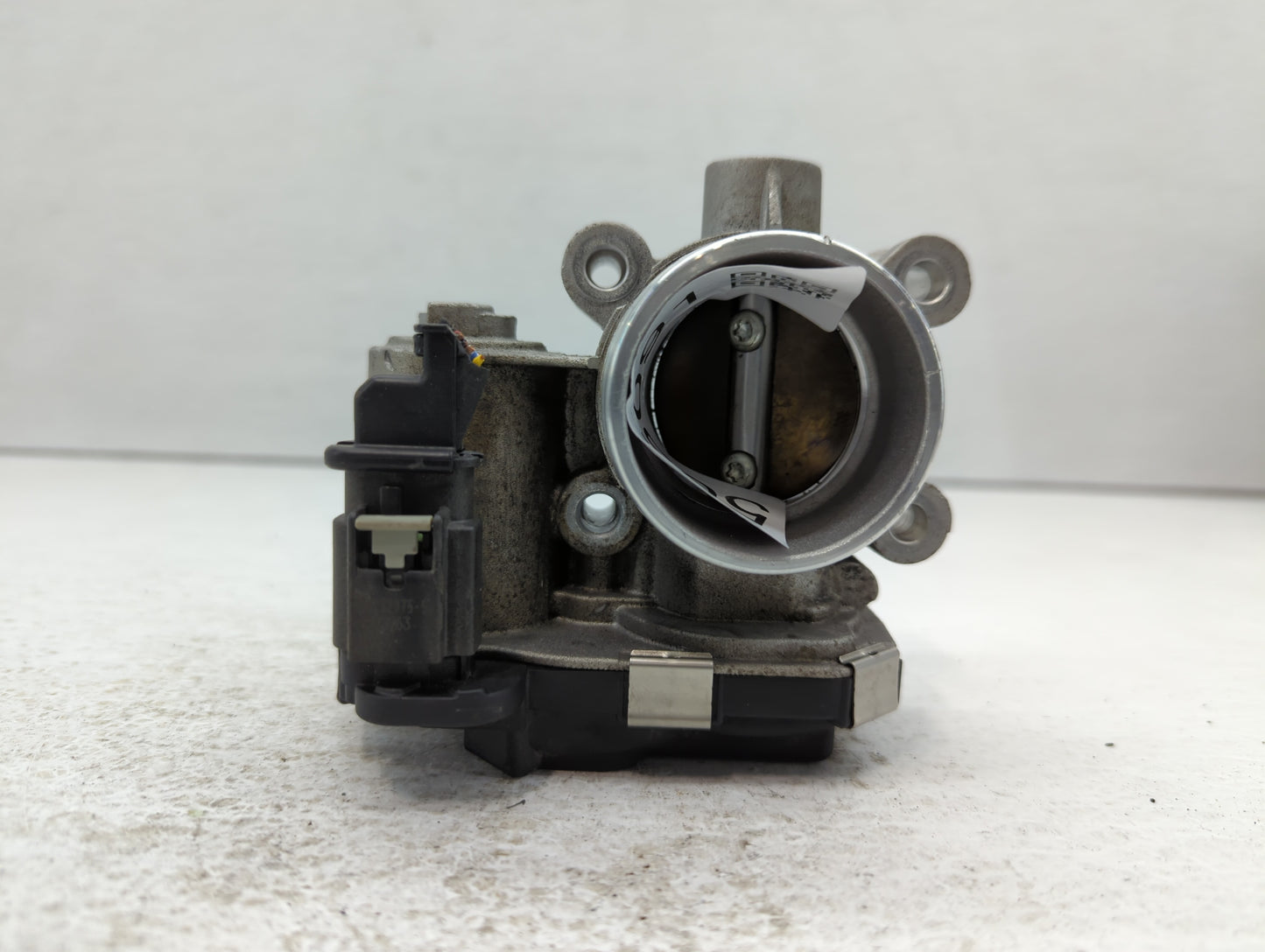 2017-2019 Chevrolet Cruze Throttle Body P/N:12671379AA Fits Fits 2016 2017 2018 2019 2020 2021 2022 OEM Used Auto Parts - Oe