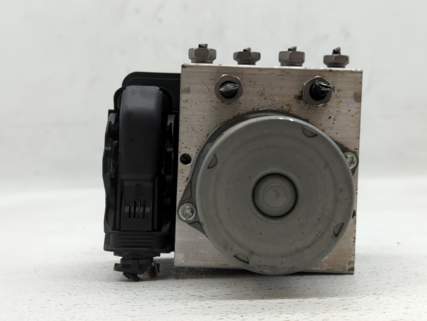 2018 Chevrolet Cruze ABS Pump Control Module Replacement P/N:39126644 39120571, 39120572 Fits OEM Used Auto Parts - Oemuseda